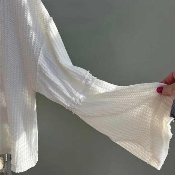 Miss Love waffle knit Vee neck distressed/raw edge long sleeve blouse. - Picture 6 of 6